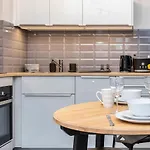 Browar Gdanski Free Parking Wrzeszcz By Renters 3*
